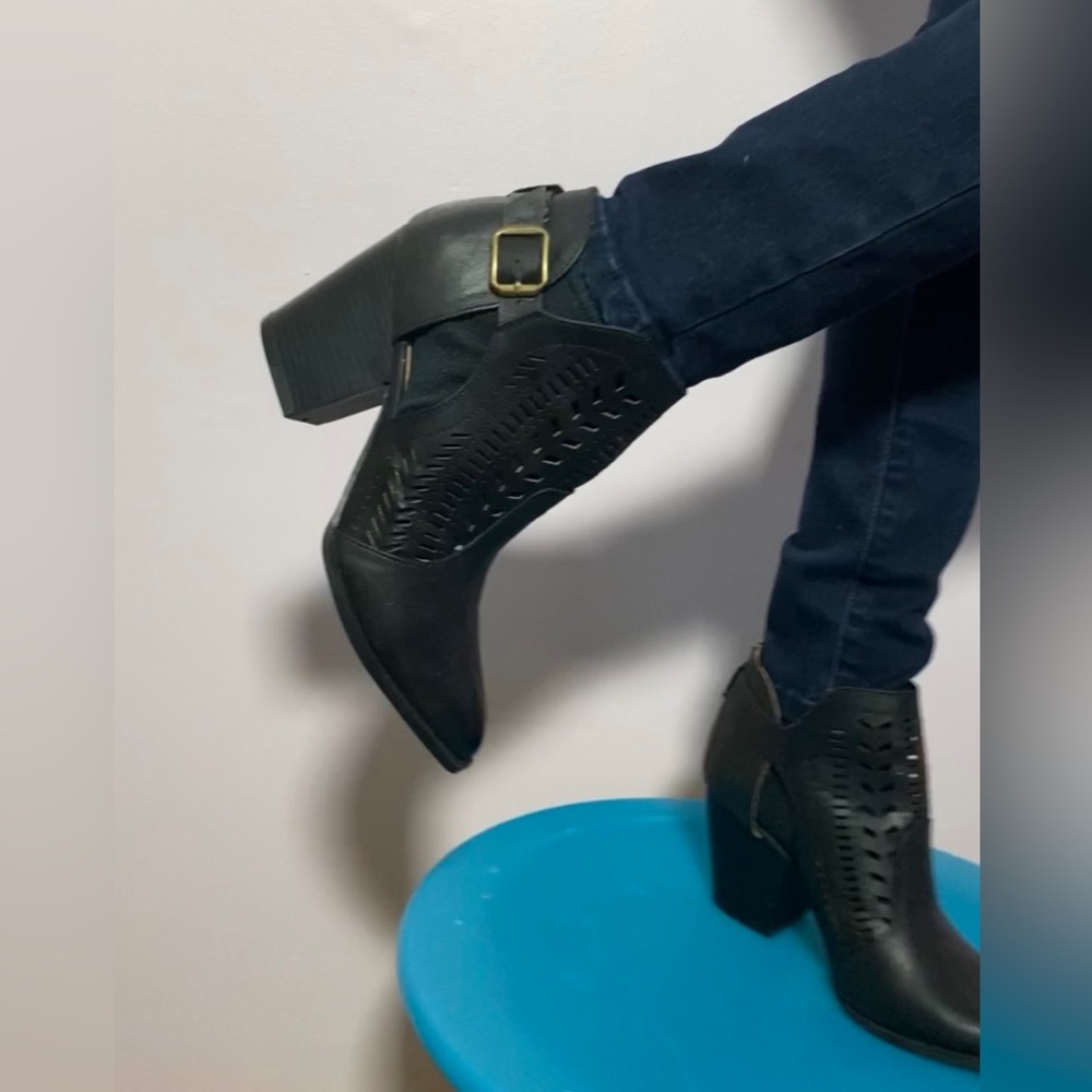 Miss Lola black boots
